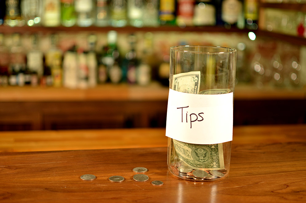 Better Tips & Happier Guests: Pro Tips for Upselling Behind the Bar
